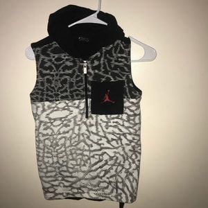 Boy Jordan sleeveless hoodie size 8/10
